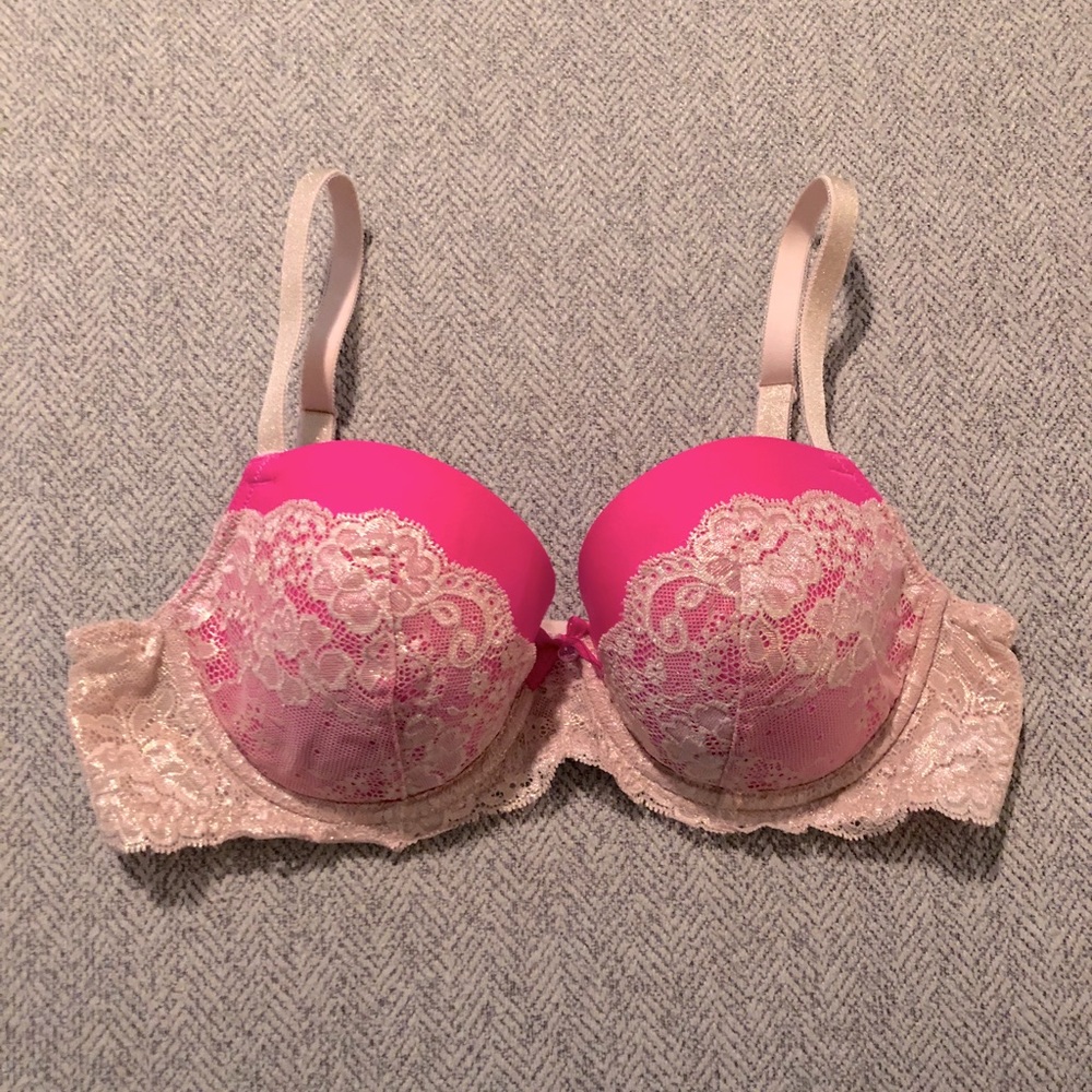 Victoria’s Secret Bra 36C